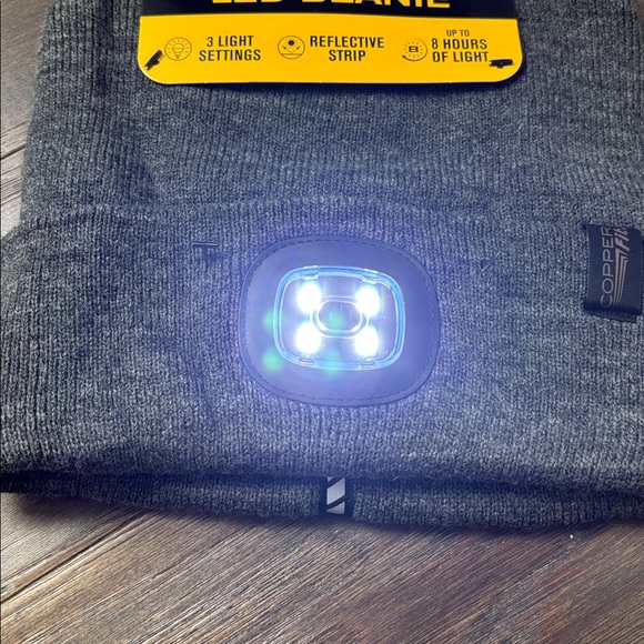 Cooper Fit WorkGear,odor protect,LED beanie,3 settings,reflective,8 hours light - Picture 5 of 5
